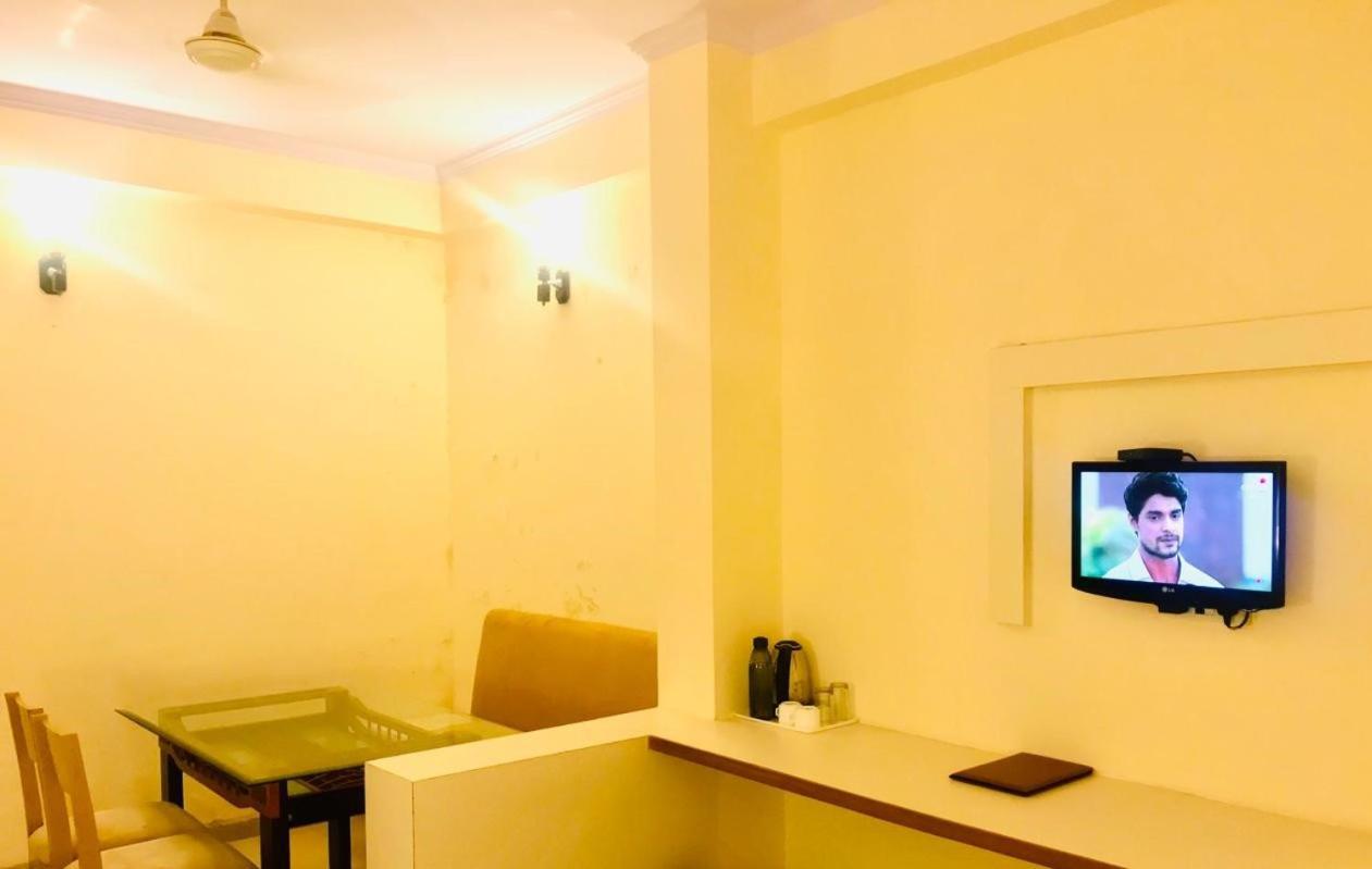 Tulip Palm Hotel Jaipur Exterior photo