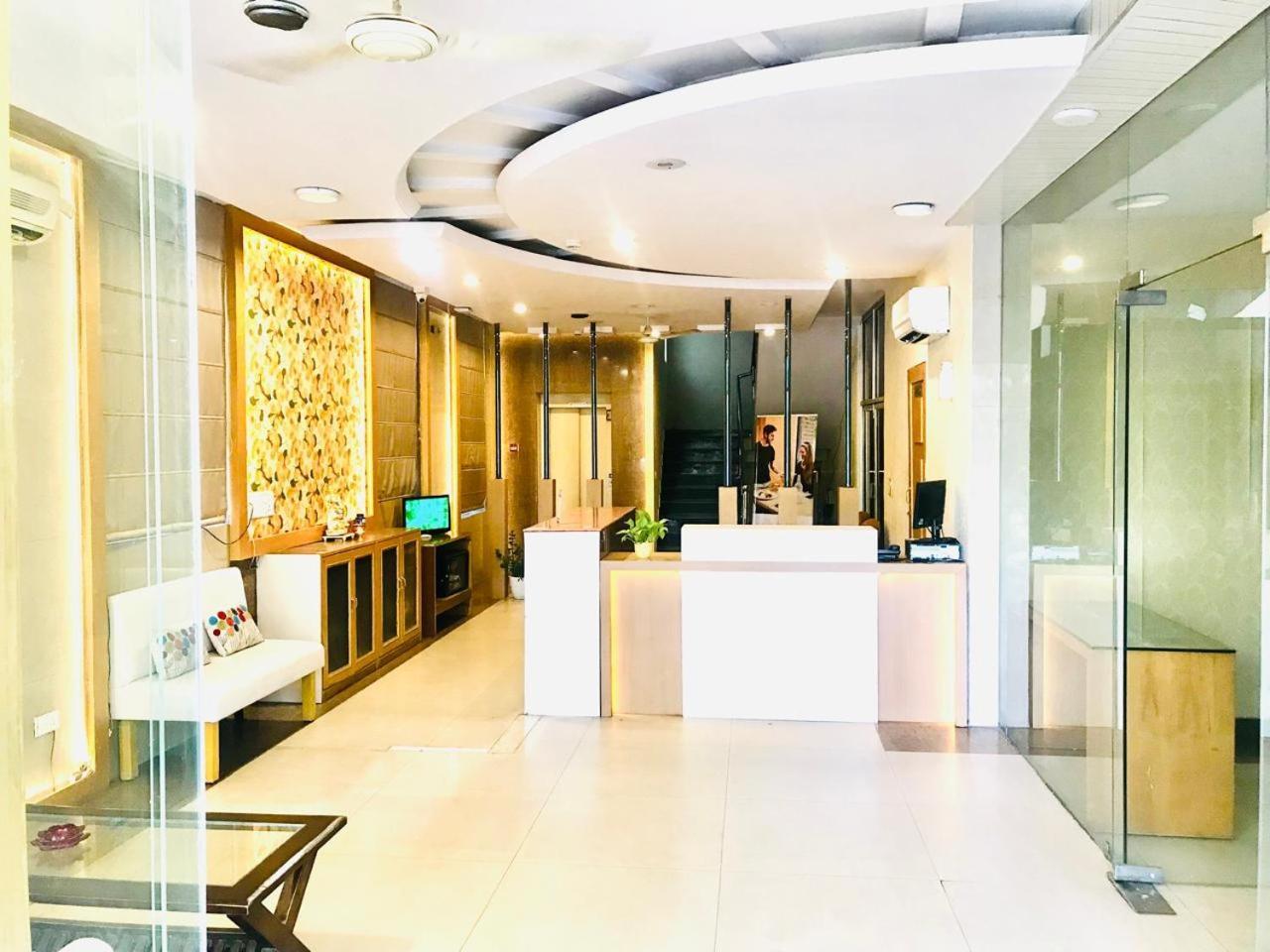 Tulip Palm Hotel Jaipur Exterior photo
